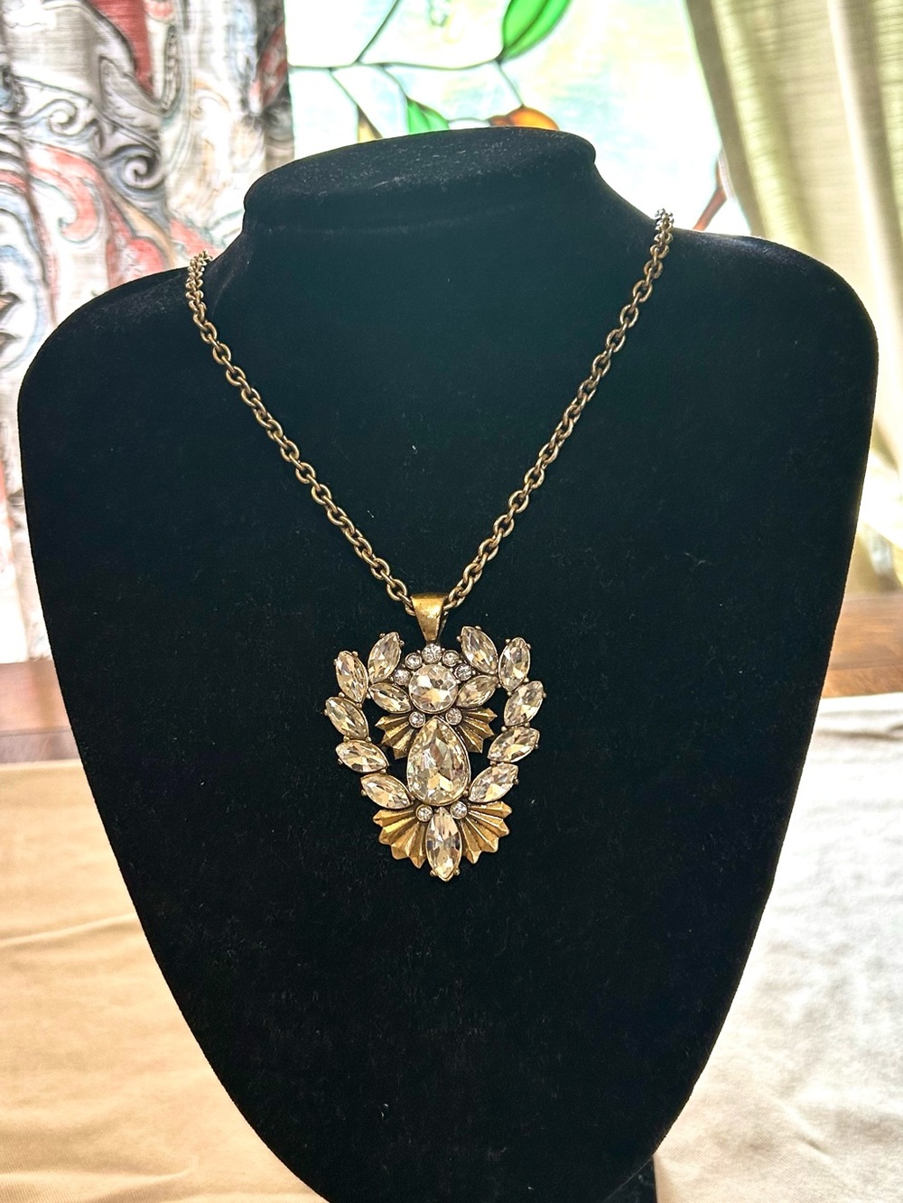 J. Crew Vintage Crystal Pendant Nevklace-Exquisite